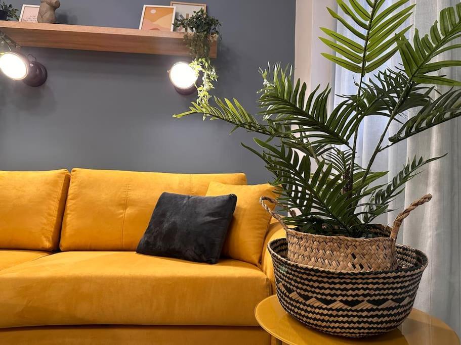 The Yellowblue Apartment, Downtown เทสซาโลนิกิ ภายนอก รูปภาพ