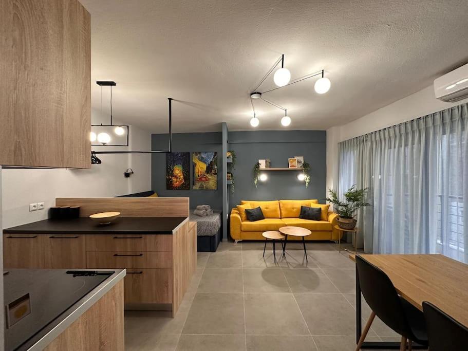 The Yellowblue Apartment, Downtown เทสซาโลนิกิ ภายนอก รูปภาพ