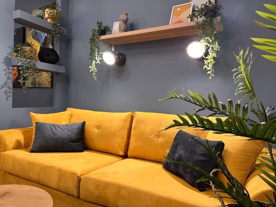 The Yellowblue Apartment, Downtown เทสซาโลนิกิ ภายนอก รูปภาพ
