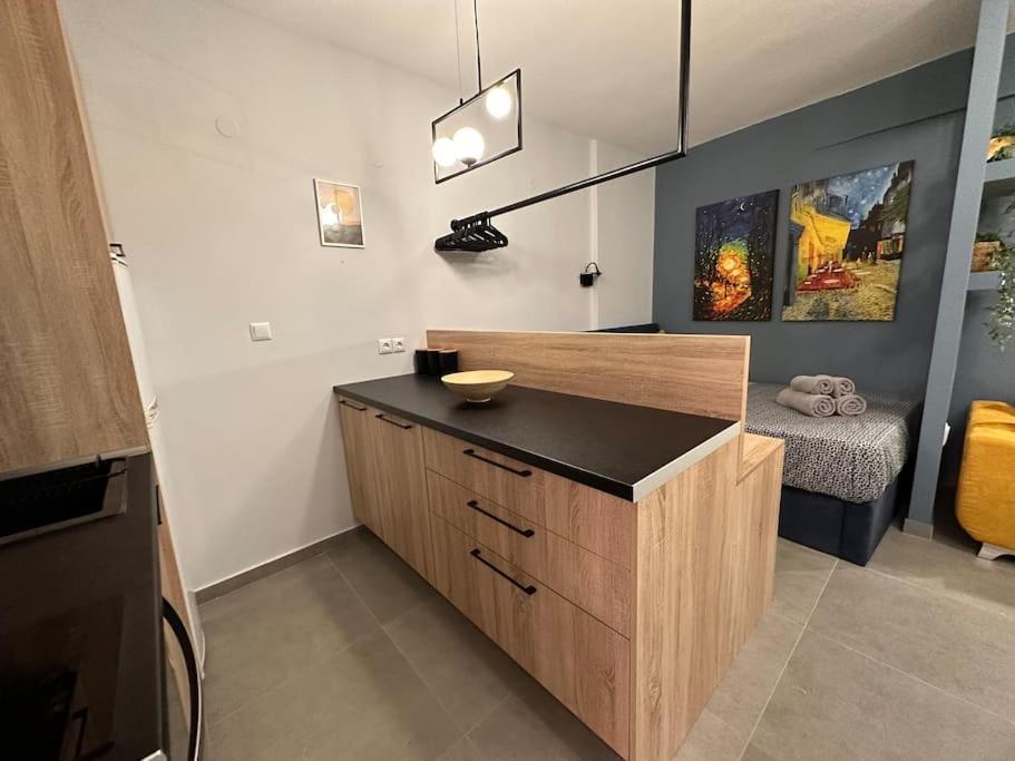 The Yellowblue Apartment, Downtown เทสซาโลนิกิ ภายนอก รูปภาพ